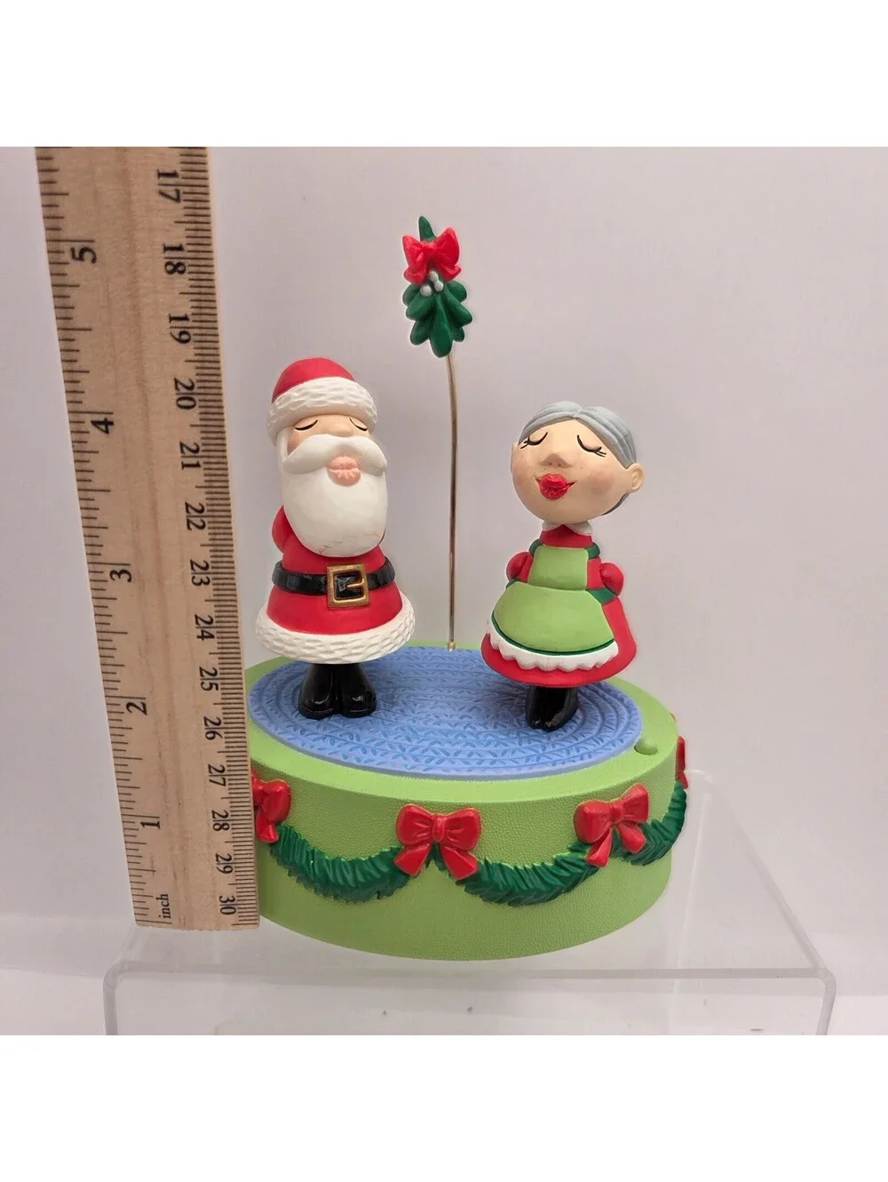Hallmark Keepsake Kissing Clauses Ornament 2018 Magic Sound Motion TESTED w/ Box